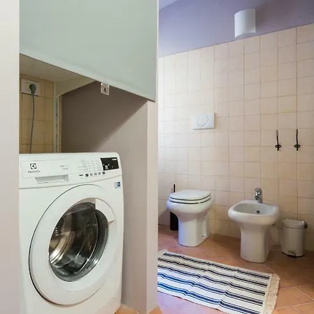 Cosy Apartment 2 Minutes From Duomo Milan Exterior photo