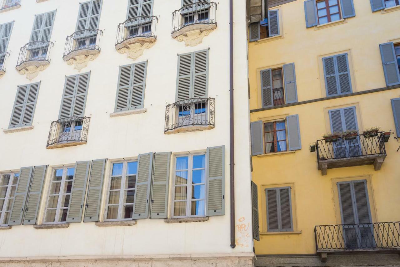 Cosy 2 Minutes From Duomo Apartment *
